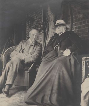 프랜시스 갈턴(오른쪽, 87세)과 통계학자 카를 피어슨(카를 피어슨)