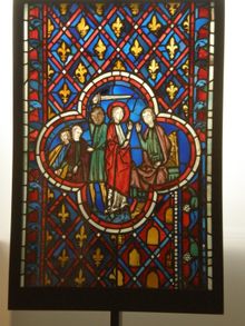 13세기 프랑스의 스테인드글라스에 묘사된 다니엘이 느부갓네살의 꿈을 해석하지 못한 바벨론의 현자들을 처형하라는 명령을 받은 왕의 근위대장 아리옥과 중재하는 장면