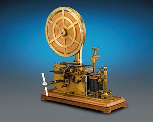 종이 테이프에 기록하는 모스 부호 수신기