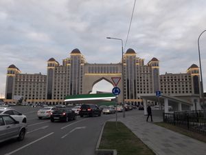 그로즈니의 미누트카 광장