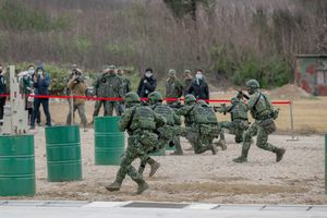 공개 전투 훈련 중인 중화민국 국군