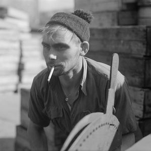 1963년 동독 어부가 쓴 털모자