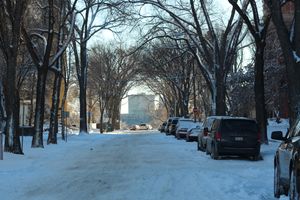 에드먼턴의 겨울은 일반적으로 춥고 건조하다.