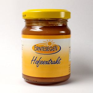 효모 추출물 한 항아리.