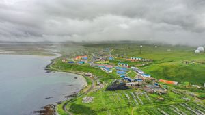 섬 내 유일한 마을 니콜스코예