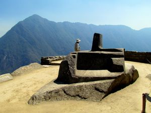 잉카인들이 인티와타나를 천문 시계 또는 달력으로 설계했을 것으로 여겨진다