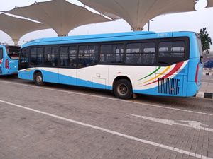 라고스의 BRT 버스