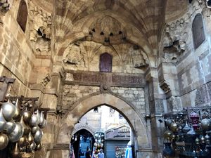 칸 엘 칼릴리의 중세 시대 관문