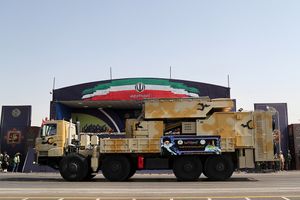 이란 바바르 373 지대공 미사일 시스템의 사격통제 레이더