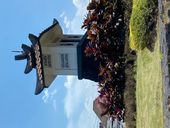 반둥과 중국 류저우의 자매 도시 관계를 기념하는 기념비