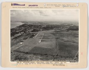 니콜스 비행장 활주로(현재 활주로 13/31), 1941년 이전 촬영, 배경에 파사이와 마닐라가 보인다.