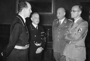 독일 법 체계에 나치당 이념을 강요한 법학자들(왼쪽부터 롤란트 프라이슬러, 프란츠 슐레겔베르거, 오토 게오르크 티라크, 커트 로텐베르거)