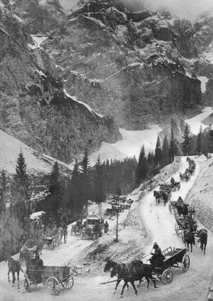 1917년 10월, 브르시치 고개를 넘는 오스트리아-헝가리군 보급로