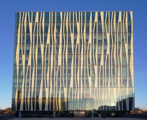 올드 에버딘에 있는 던컨 라이스 경 도서관의 정면