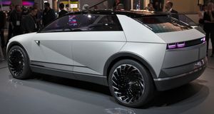 2019년 프랑크푸르트 모터쇼에서 공개된 45 EV 컨셉트카 후측면