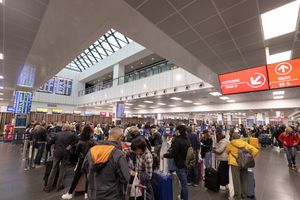 밀라노 베르가모 공항 출발장