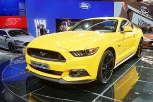 6세대 머스탱 정측면