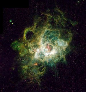 삼각형자리 은하에 있는 거대 성운 NGC 604.