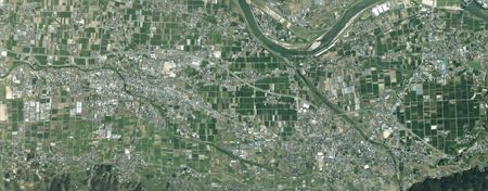 우키하시 주요 지역 항공 사진. 2018년 4월 28일 촬영한 10장을 합성하여 제작. 국토교통성 국토지리원 [https://mapps.gsi.go.jp/ 지도·항공사진 열람 서비스]의 항공사진을 기반으로 제작.