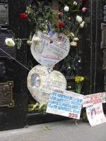 에바 페론의 묘