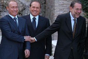 실비오 베를루스코니 이탈리아 총리, 블라디미르 푸틴 러시아 대통령, 솔라나가 2003년 로마에서 열린 EU-러시아 정상회담에 참석