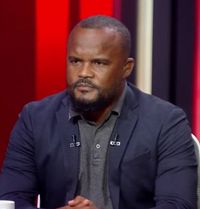 플라비우는 91경기로 앙골라 선수 중 최다 출장 기록을 보유하고 있다.