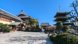 금가메야마 극락사 삼학원