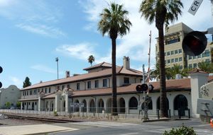 프레즈노 시내의 역사적인 산타페 역