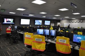 LAX 공항 대응 조정 센터(Airport Response Coordination Center), 비상 대응 조정에 사용됨