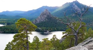 부라바이 호수(Lake Burabay), 보렉타우 산(Mount Bolectau) 전경
