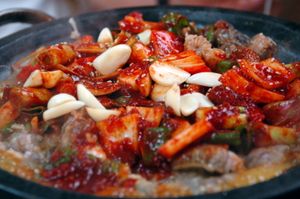 꼼장어 볶음, 한국 요리로 꼼장어(Eptatretus burgeri)를 볶아 만든 요리