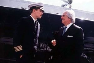 레오나르도 디카프리오와 실제 프랭크 애버그네일