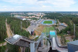 라흐티 스포츠 센터: 스키 점프대, 라흐티 스타디움(Hiihtostadium), 야외 수영장