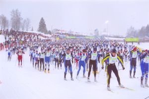 2006년 타르투 마라톤(Tartu Maraton)의 마라톤 대회 출발 장면
