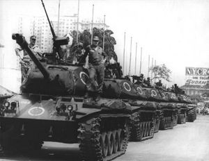 1968년 4월 리우데자네이루 거리의 브라질 M41