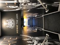 밀번 스탠드 아래 피치 입구