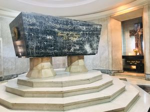 케손 대통령과 그의 부인 오로라의 묘, 케손 기념관