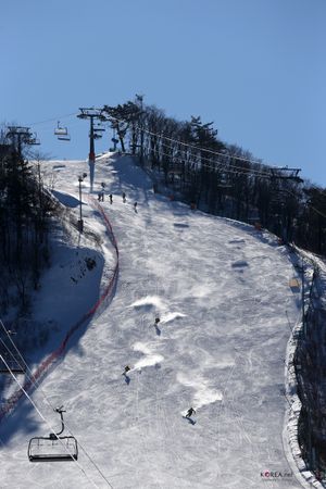 2018 평창 동계올림픽에 사용된 경기장 중 하나 (2013년 촬영).