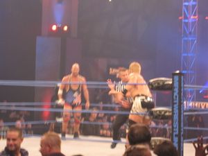 앵글과 제프 자렛 슬래미버서리 IX