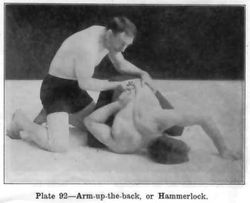 마틴 번즈의 서신 강좌에서 보여주는 해머록(hammerlock), 1913년