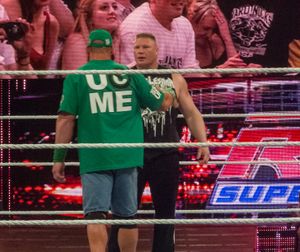 브록 레스너는 2012년 4월 복귀 후 시나와 대립한다.