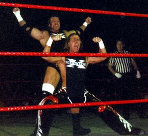 D-X의 시그니처 포즈