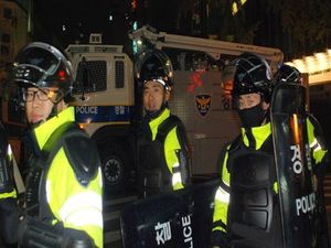 2010년 G20 회의에서 방패를 든 전경