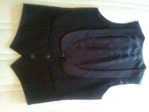 숄 칼라 조끼, 스터드로 고정됨