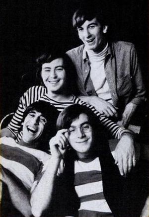 The Lovin' Spoonful의 1965년 히트곡 "You Didn't Have to Be So Nice"가 이 곡에 영향을 주었을 수 있다.