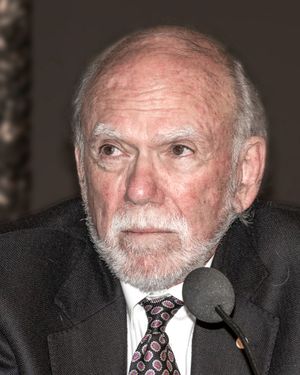 2017년 12월 스웨덴 스톡홀름에서 열린 노벨상 기자회견에서의 배리 배리시