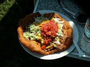 프라이브레드(Frybread)로 만든 인디언 타코(Indian taco)