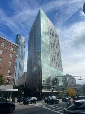 매사추세츠 애비뉴 160번지의 버클리 타워