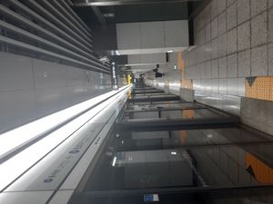 종로5가역 승강장 모습