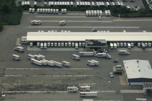 디트로이트의 FedEx Freight 허브